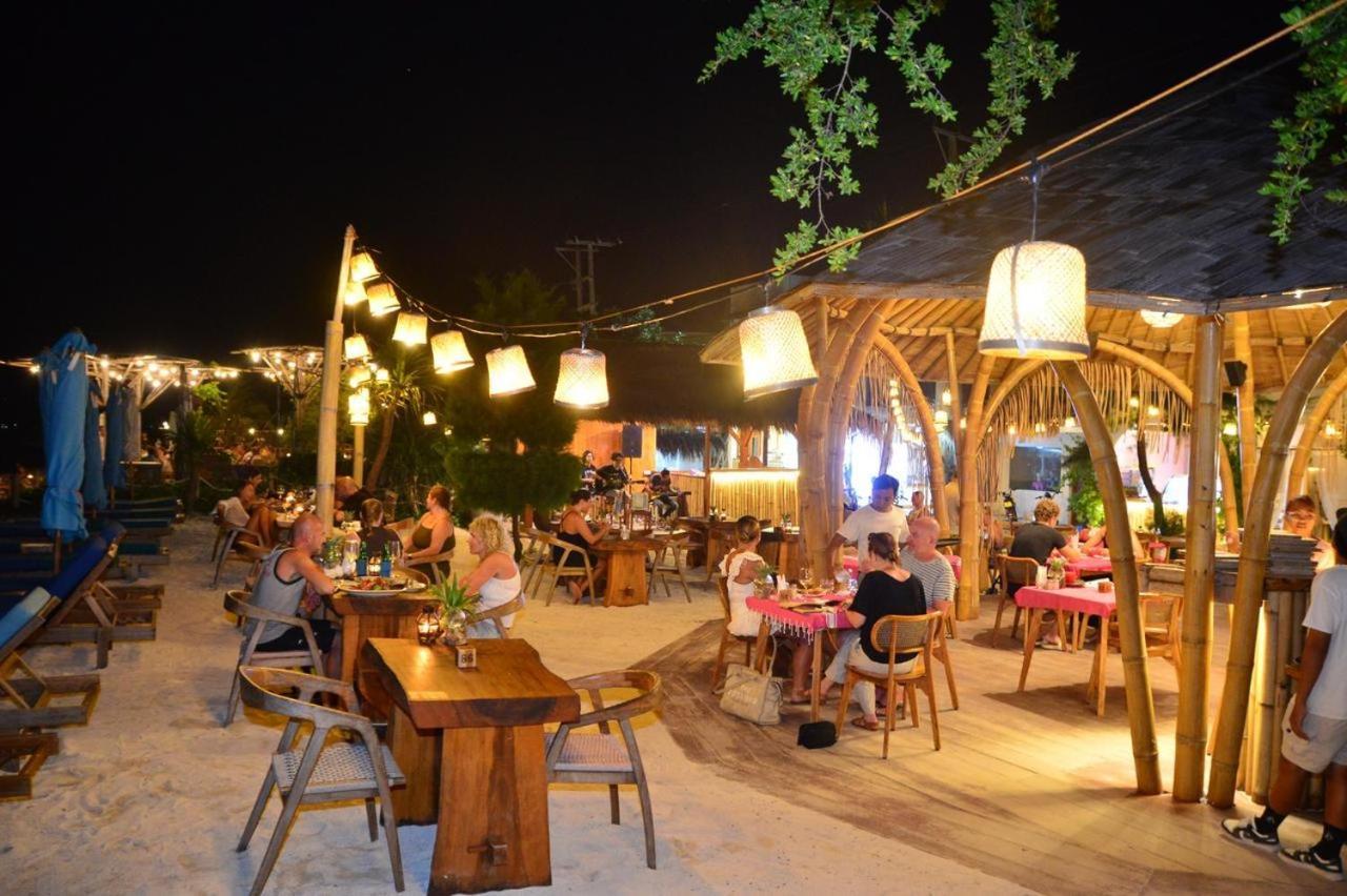 גילי אייר Living Asia Sunset Resort מראה חיצוני תמונה